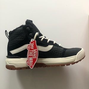 Vans Ultrarange Exo Hi (MTE) NWT
